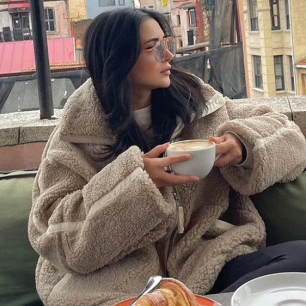 Veste Chaude et Tendance pour Femmes – Conception Confortable pour l’Hiver