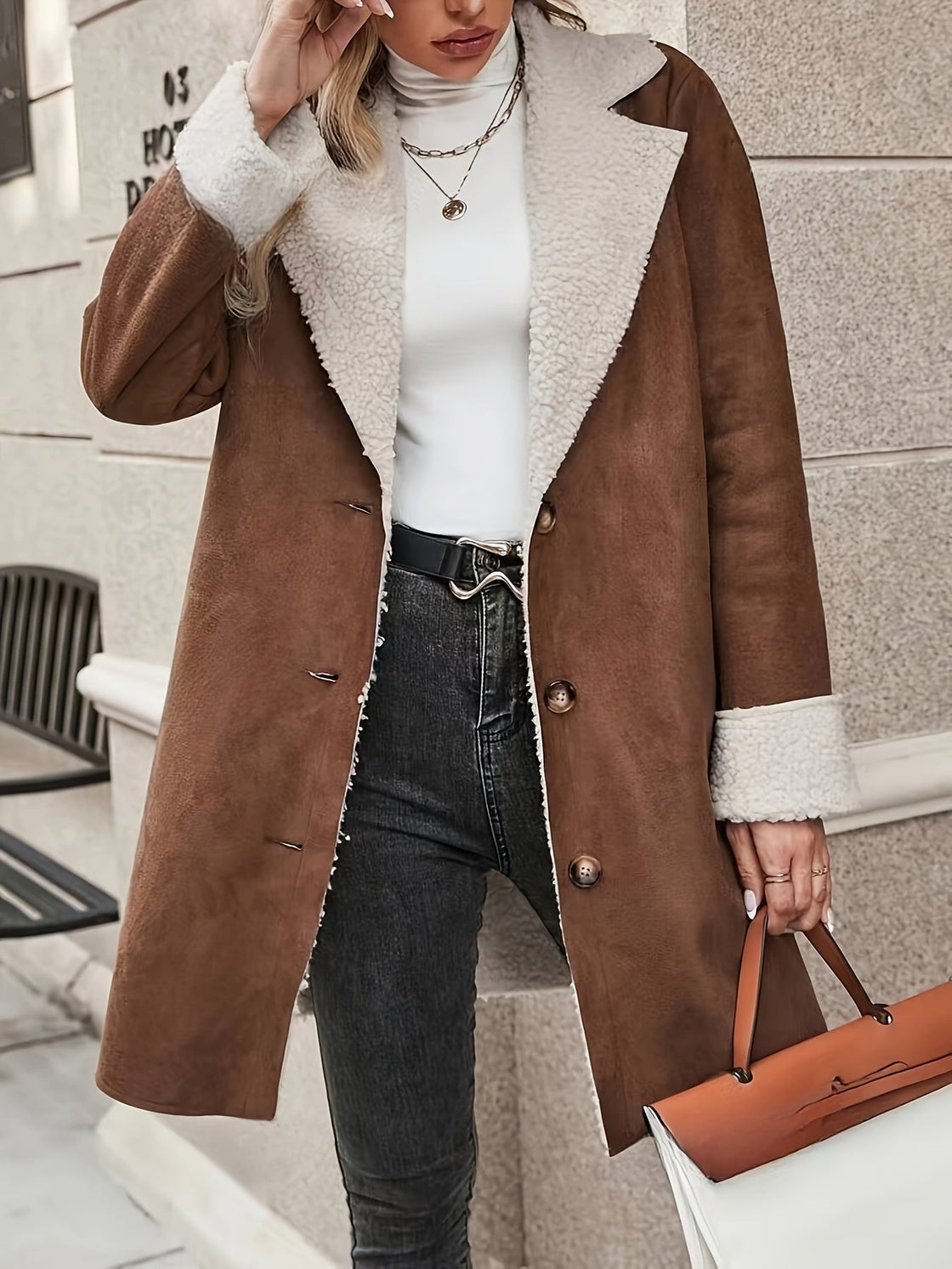 Manteau chaud et stylé pour femme avec col en style décontracté