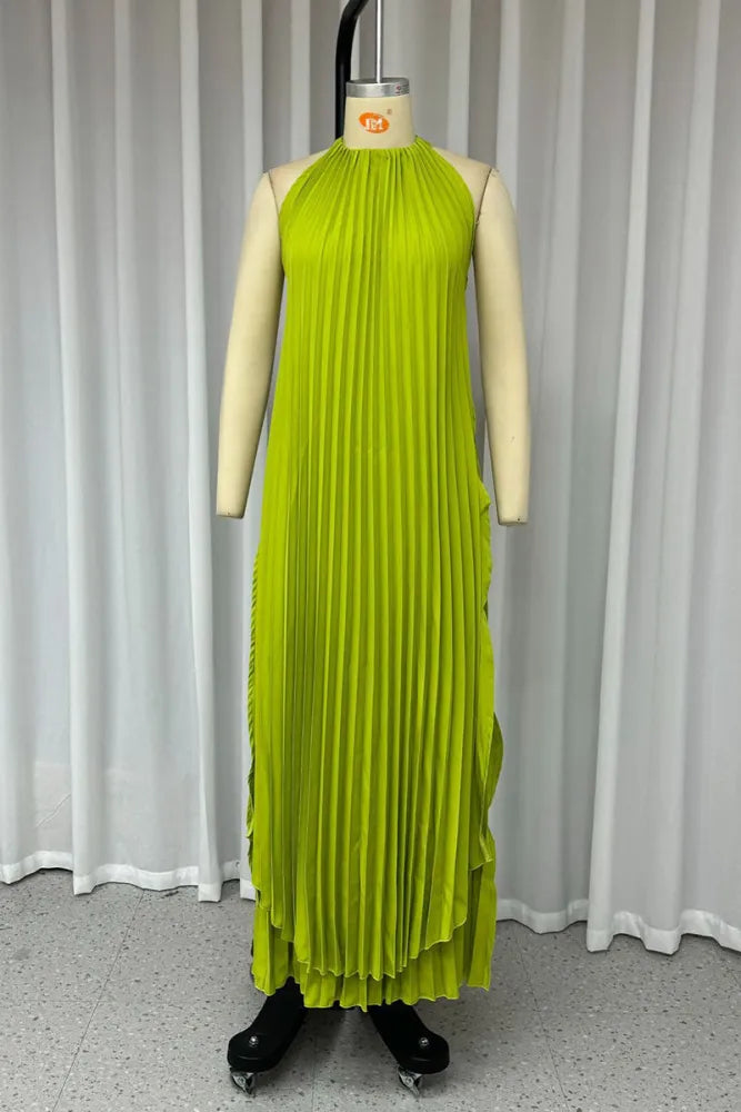 Robe longue élégante avec dos ouvert et fines bretelles