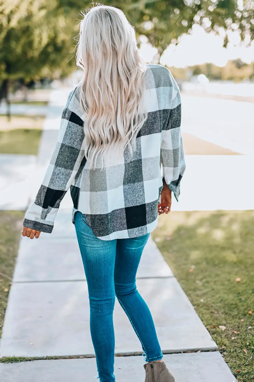 Veste à Carreaux en Bloque de Couleurs Kaki pour un Style d'Hiver Sans Effort