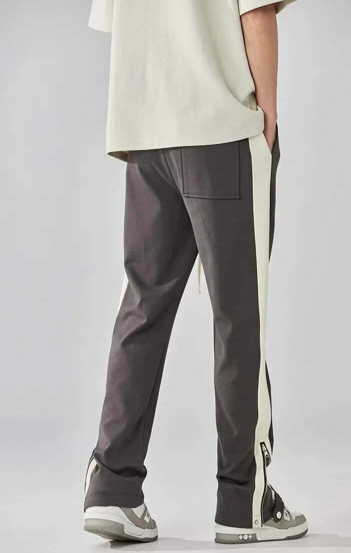 Pantalon moderne au design insolite : une combinaison unique de tissus