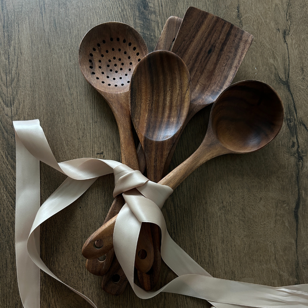 Ensemble d’ustensiles de cuisine thème forêt avec conception original