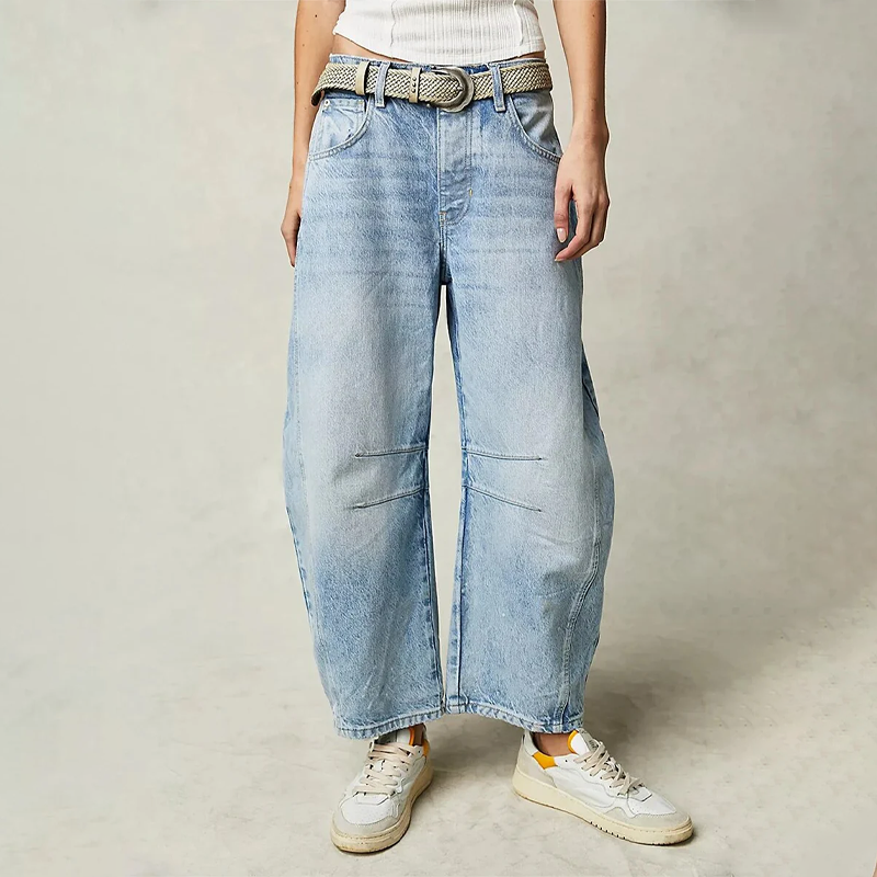 Jean femme coupe large avec jambes droites pour un regarder décontracté