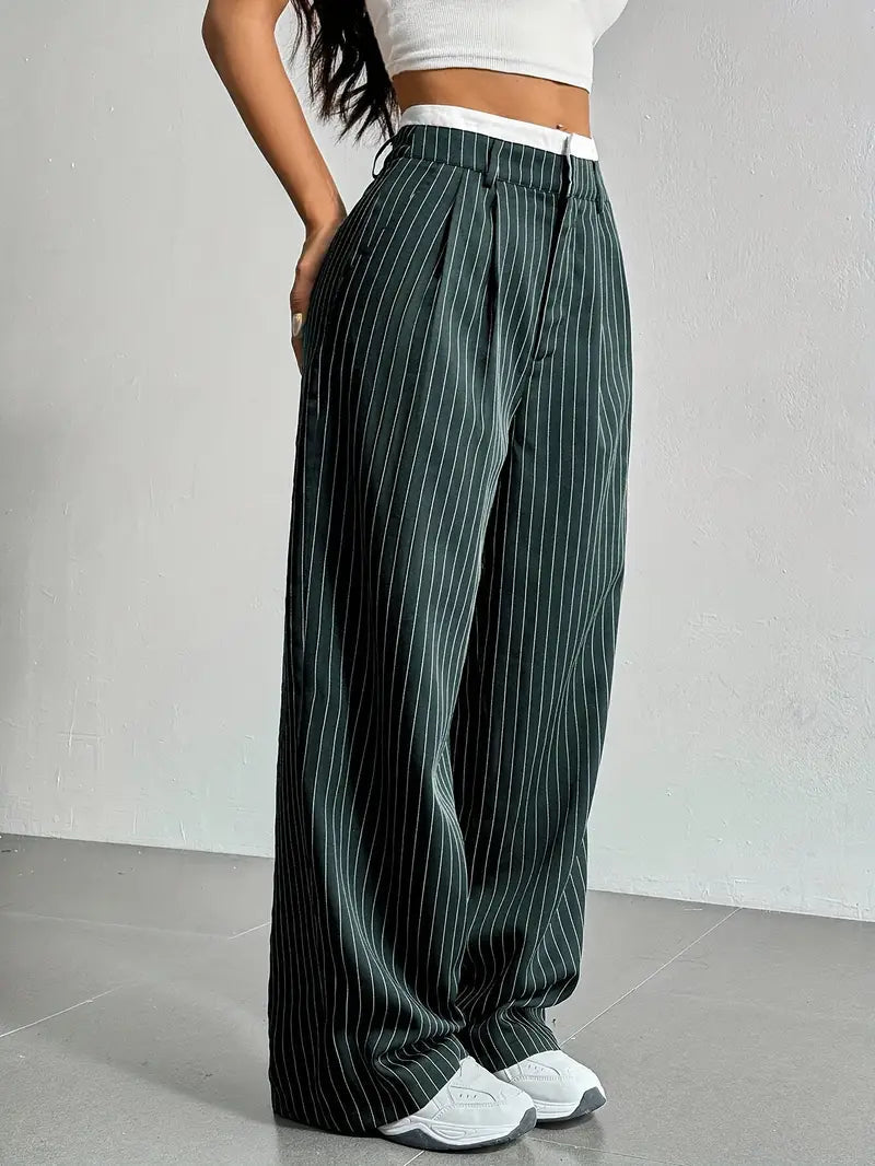 Pantalon ample pour femme avec motif rayé et style contemporain