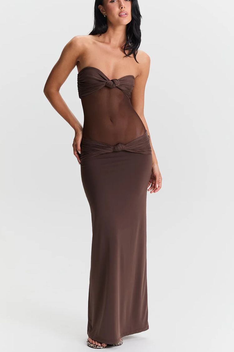 Robe longue ajustée avec bretelles amovibles et effet torsadé moderne