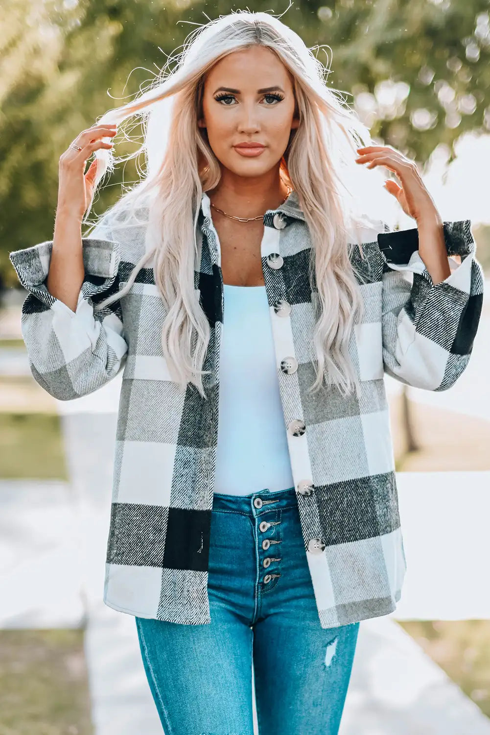 Veste à Carreaux en Bloque de Couleurs Kaki pour un Style d'Hiver Sans Effort