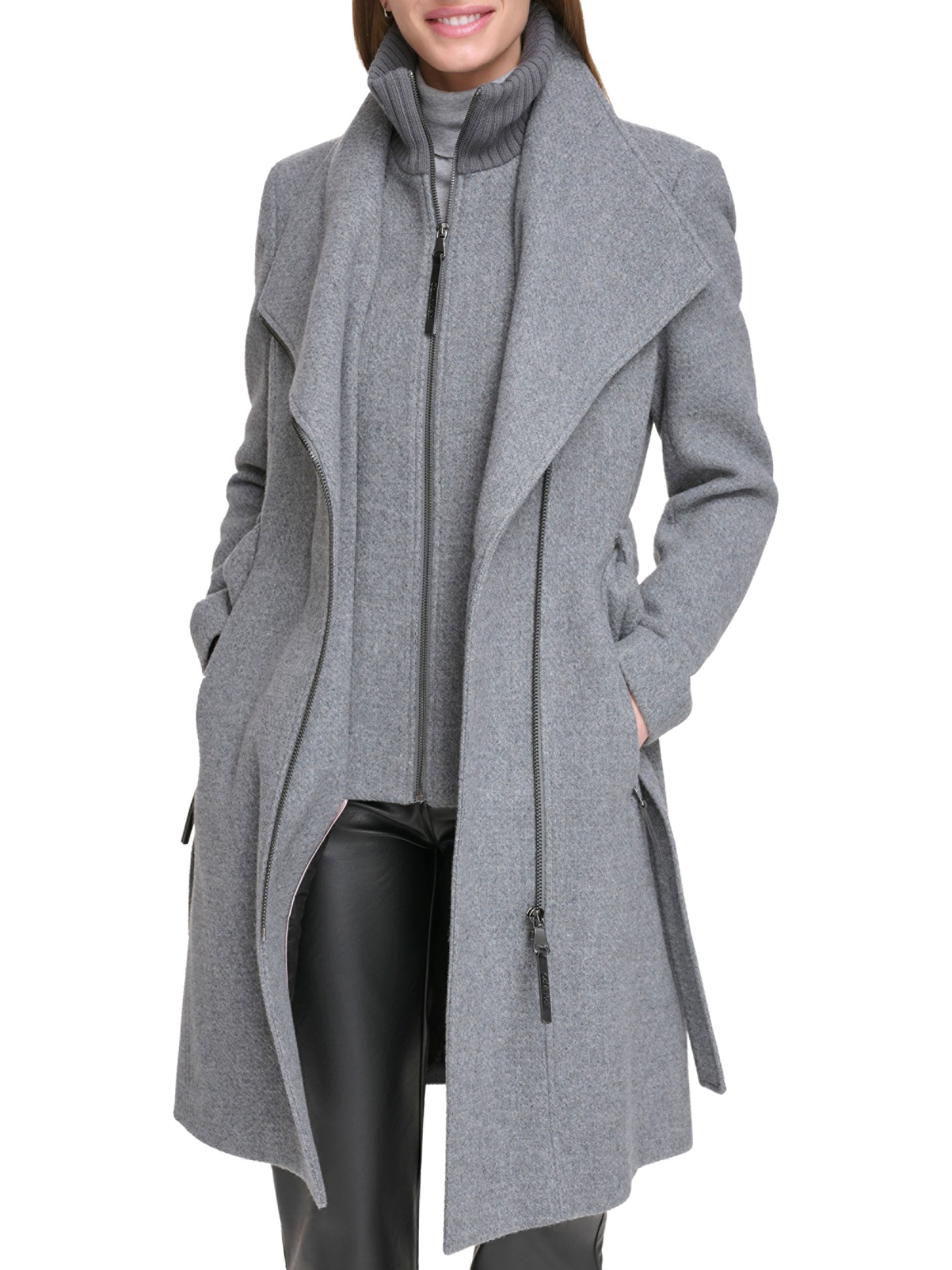 Manteau Enveloppant pour Femme à Coupe Angulaire – Élégant et Polyvalent