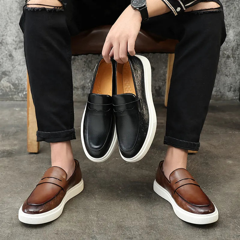 Chaussures élégantes pour homme au conception moderne et style décontracté