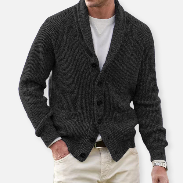 Un cardigan élégant pour l'homme moderne