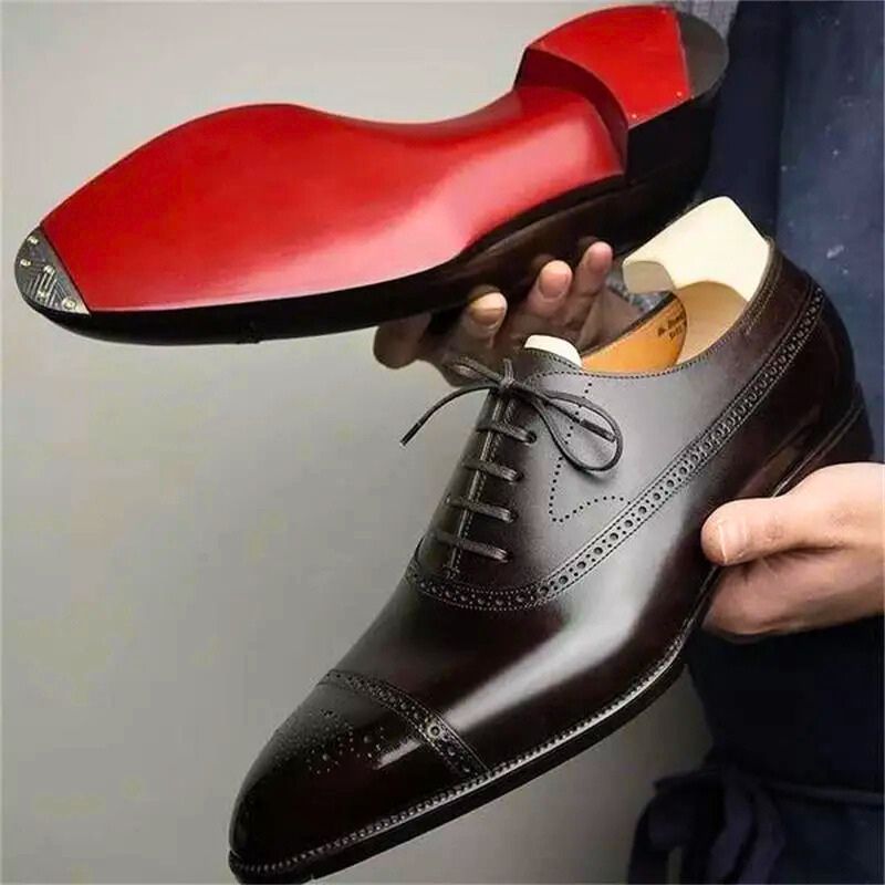 Chaussures Classiques pour Hommes Élégants et Distingués