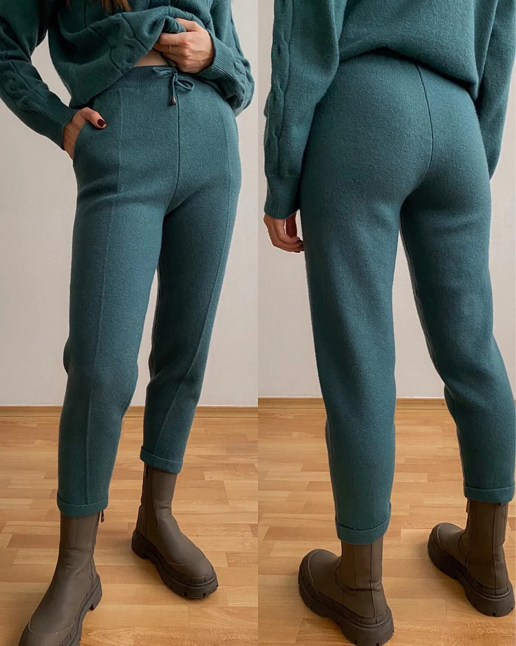 Ensemble élégant : pull douillet avec pantalon