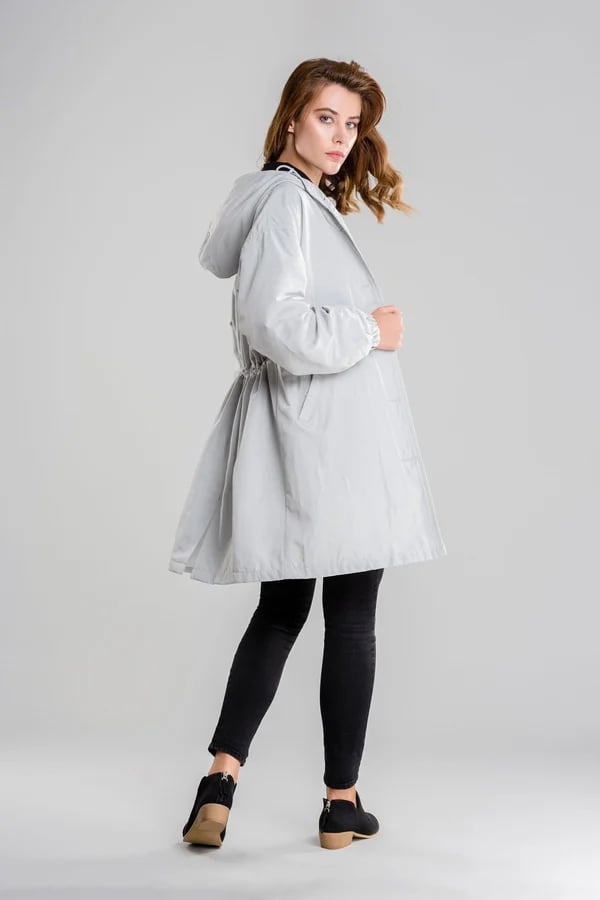 Veste à capuche surdimensionnée imperméable pour femme