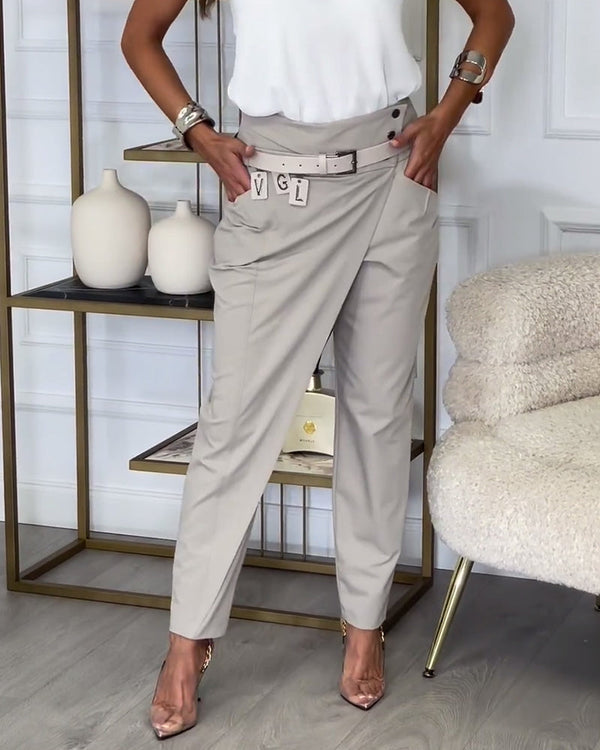 Pantalon stylé pour femme avec ceinture et conception original unique