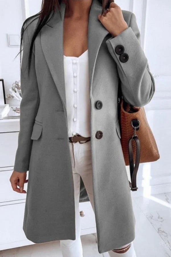 Manteau élégant avec col classique et coupe droite