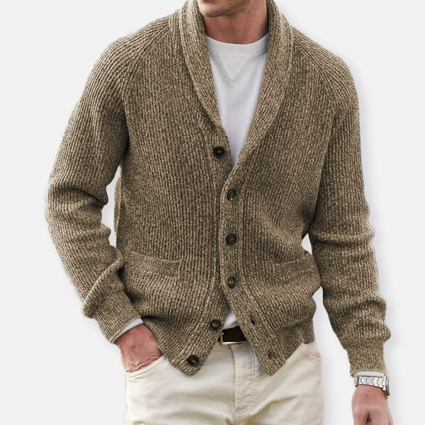 Un cardigan élégant pour l'homme moderne