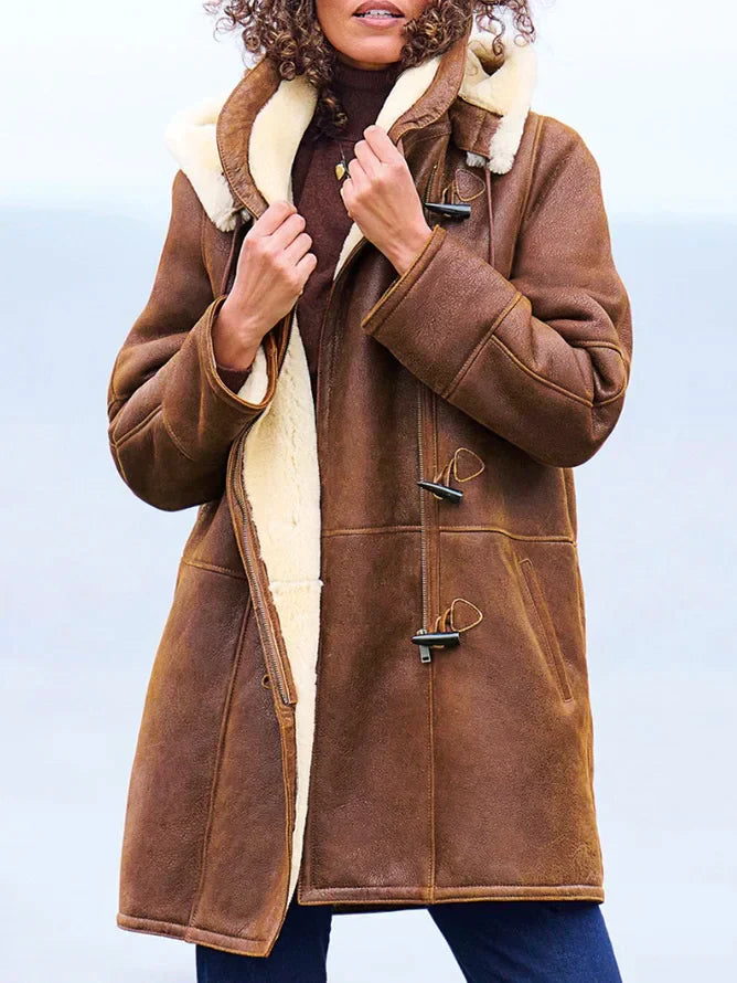 Manteau longue pour femme avec capuche et style élégant