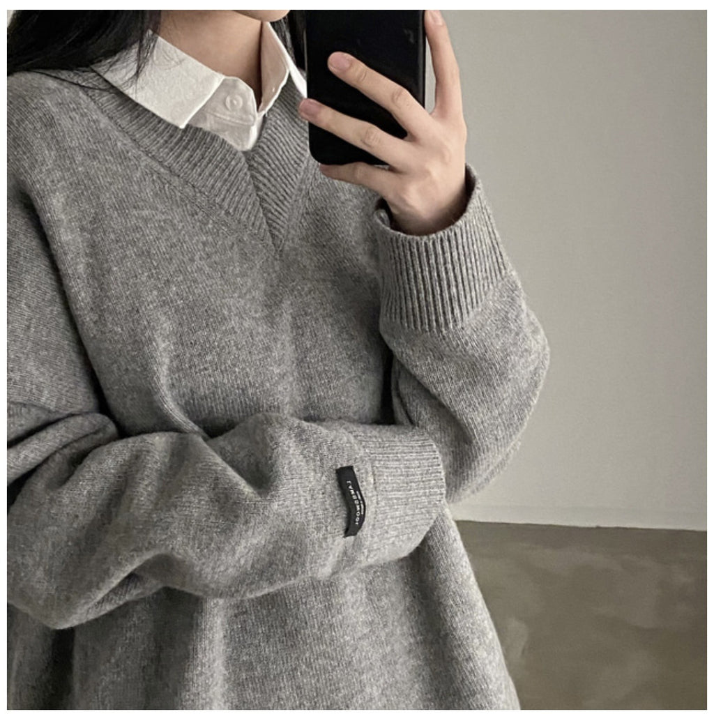 Pull en V Uni pour un Style Dark Academia - Élégance Assurée