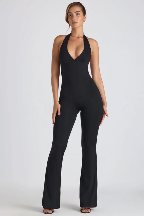 Combinaison chic à col halter avec décolleté en V dos nu et pantalon large