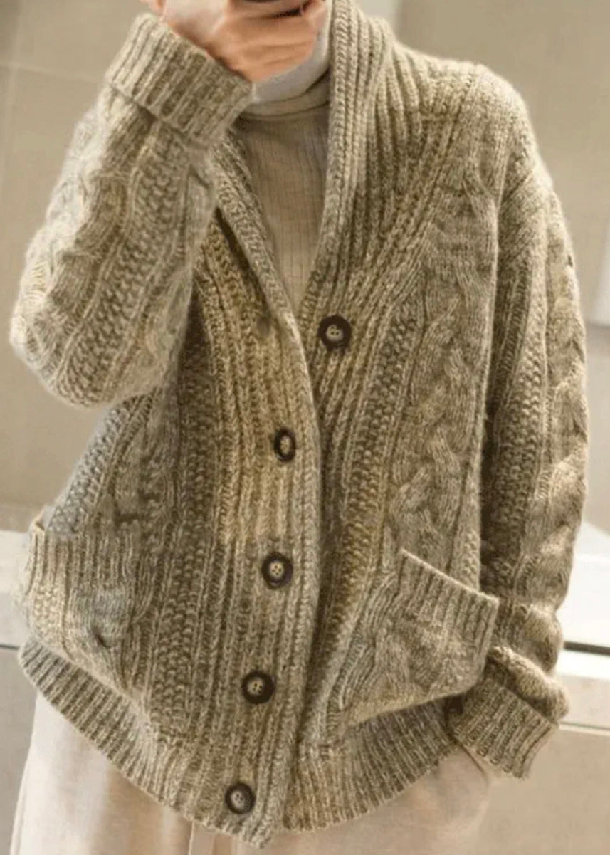 Cardigan élégant avec un design unique et un patchwork