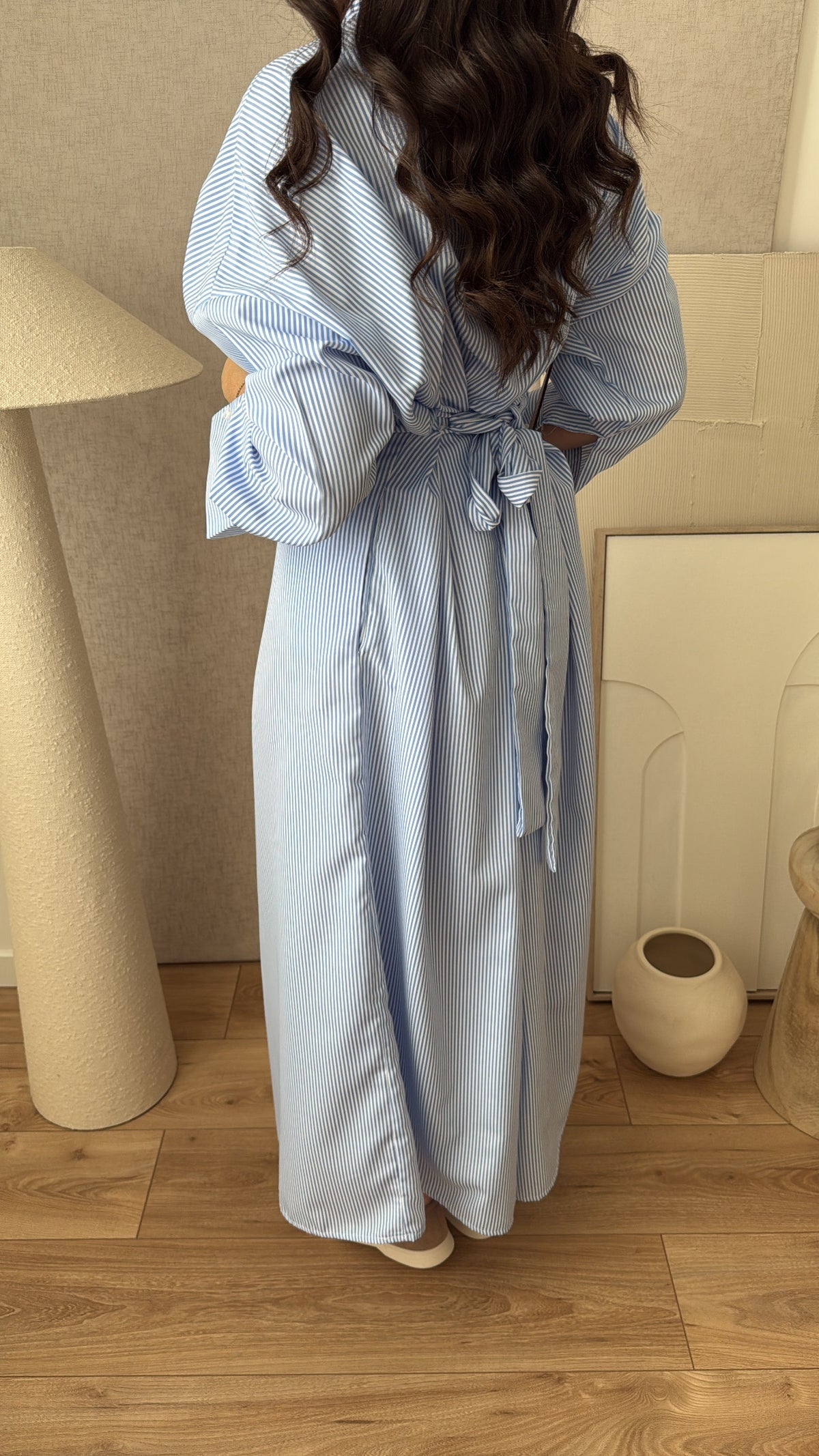 Robe chemise longue à rayures au style raffiné pour femme