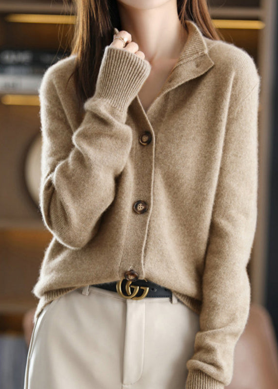 Gilet en Laine Fait Main avec Col Montant – Manches Longues Camel pour un Style Confortable