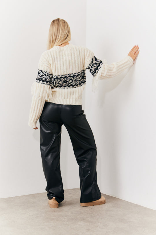 Pull Tricoté Aztec Tendance avec Détails Frangés Élégants