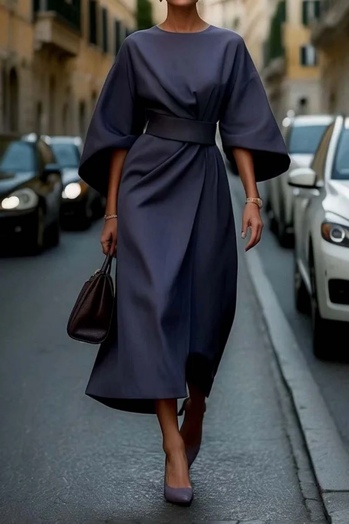 Robe midi élégance classique avec manches larges et ceinture à nouer