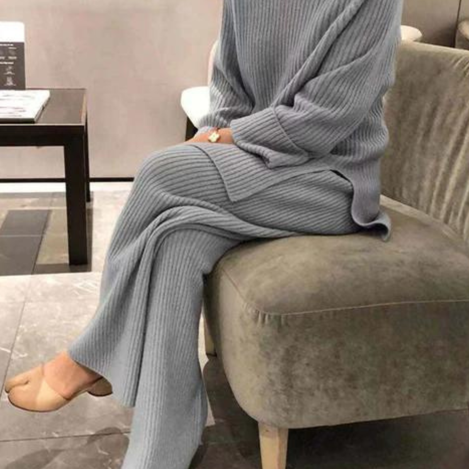 Ensemble décontracté de pull et pantalon pour femme - Regarder moderne et confortable