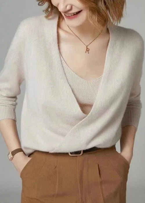 Cardigan Femme Beige Boutonné à Col V pour l’Automne