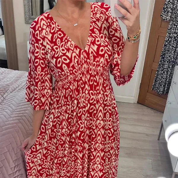 Robe fleurie avec décolleté en V