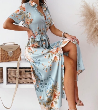 Victoria - Robe midi bleue à manches courtes et col en V