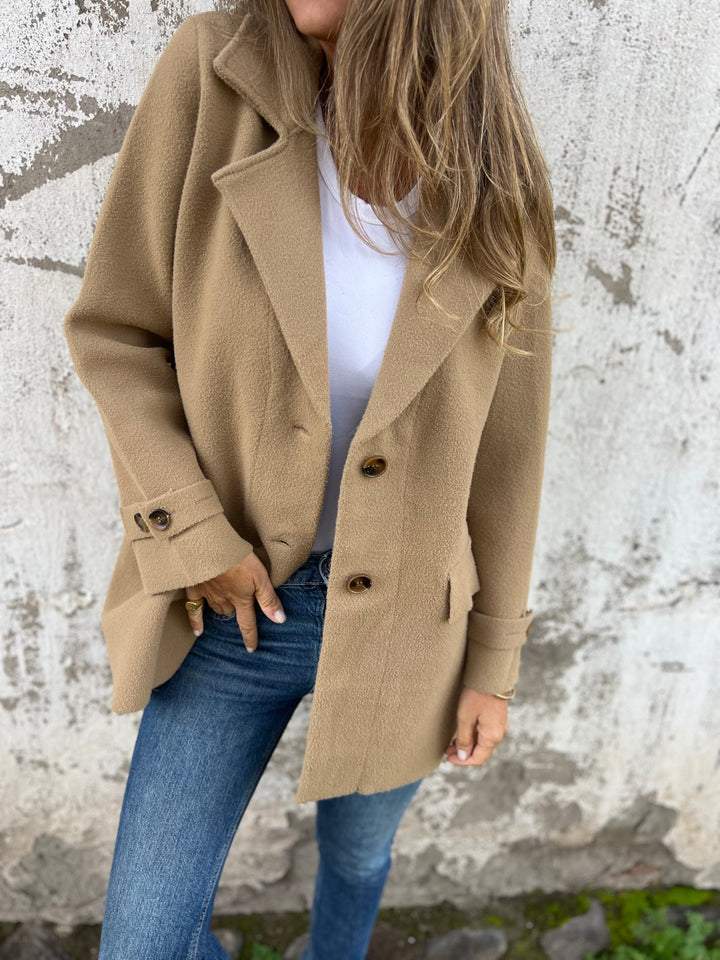 Manteau Long à Revers pour Femme - Vêtement d'Hiver Élégant