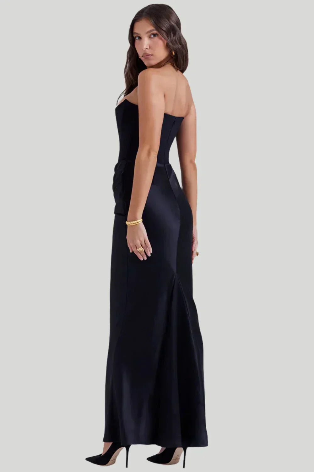 Robe longue bustier au style raffiné pour soirées élégantes